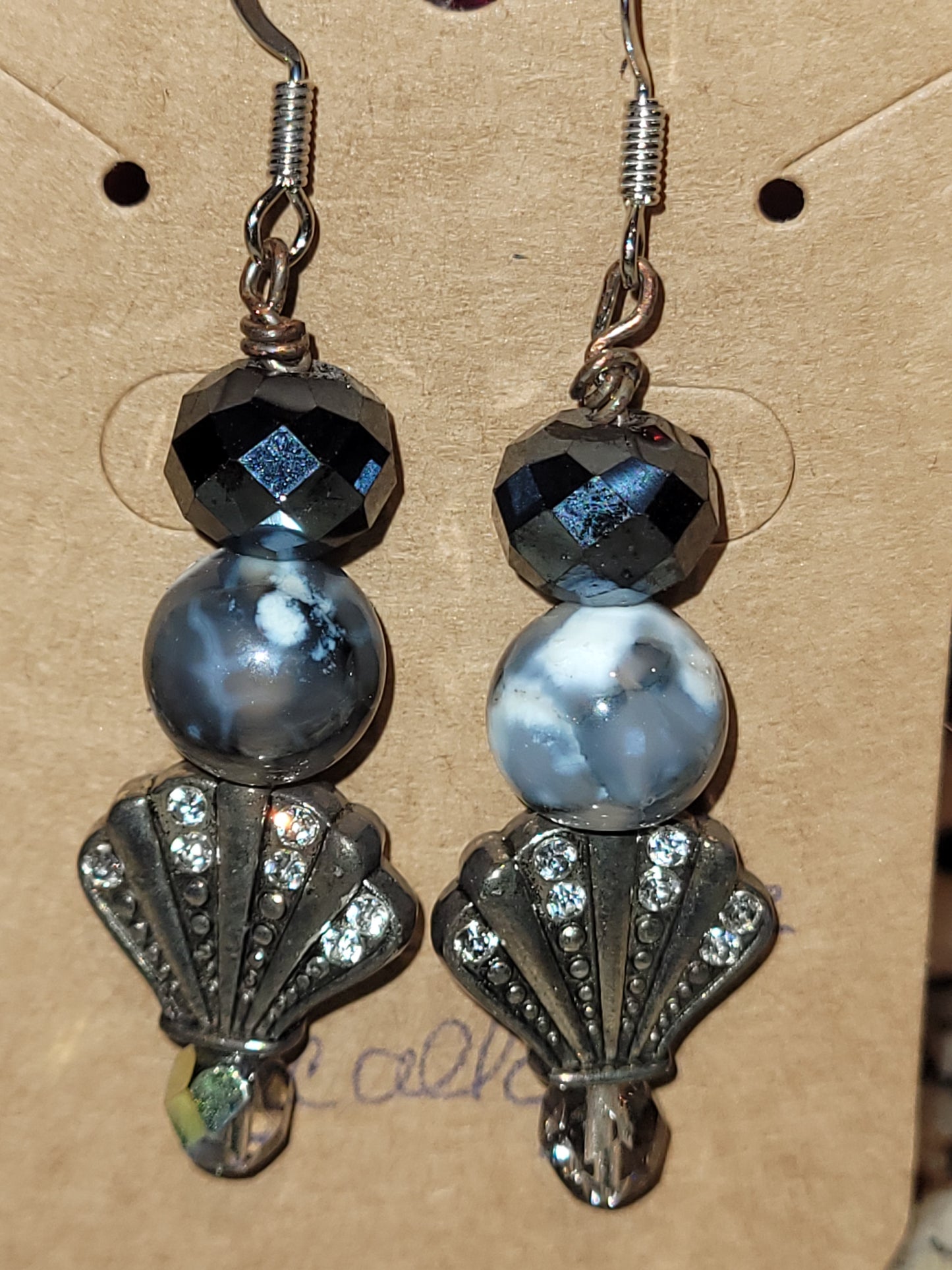 Sparkle! Agate Beaded Rhinestone Scallop Bracelet and Earring Set, Jewelry